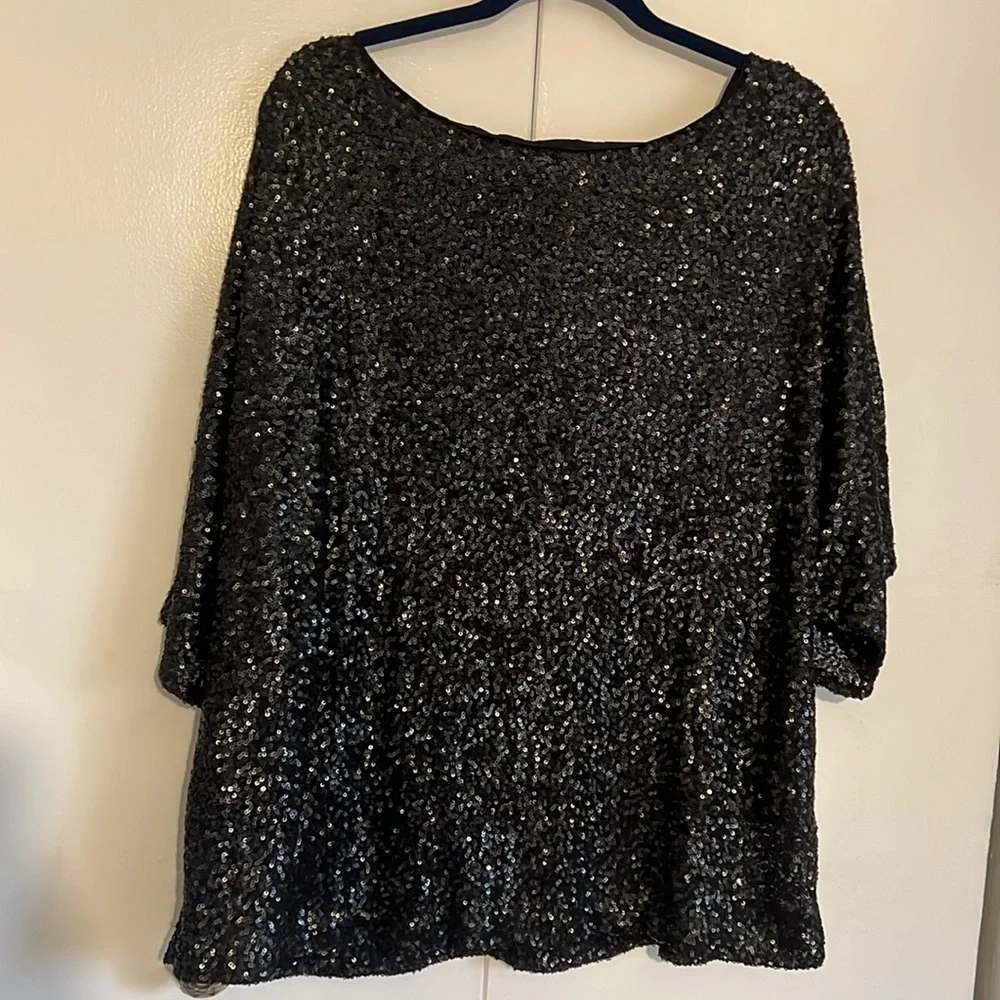 NEW! Sparkle top - Picture 6 of 6